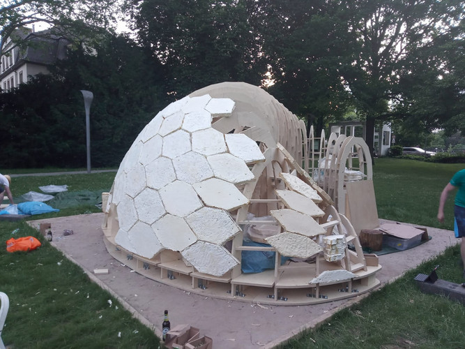 Die Verkleidung des Pavillons aus Mycelium.