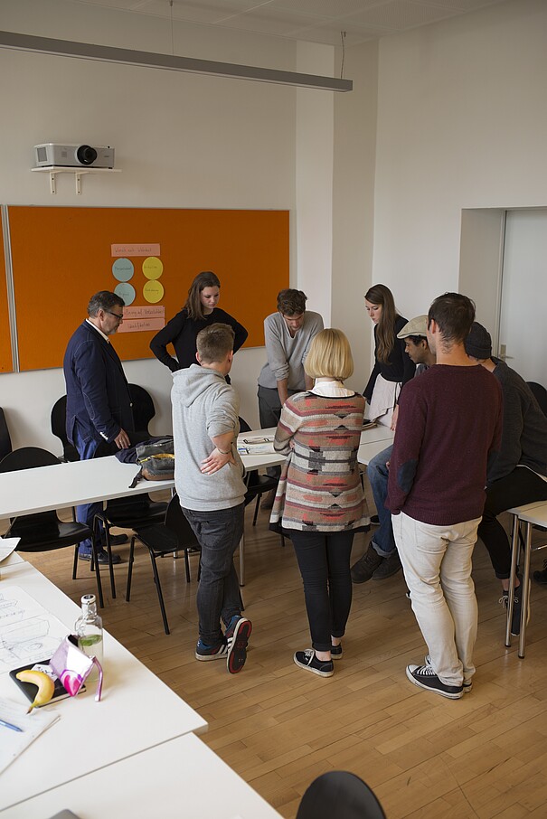 [Translate to English:]