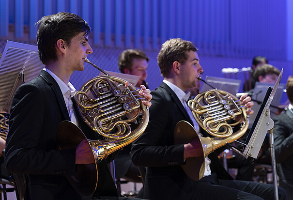 16.05.2022, 2022, Berlin, Camerata Fiestravaganza, DEU, Deutschland, Evan Christ, Jugend, Klassik, Konzert, Musik, Shaun Choo, Studenten, Studierende, UdK, Universitäte der Künste, classic, classical music, großer Konzertsaal, music, youth