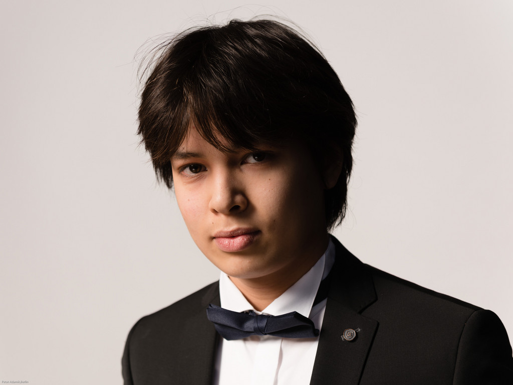 Ron Maxim Huang