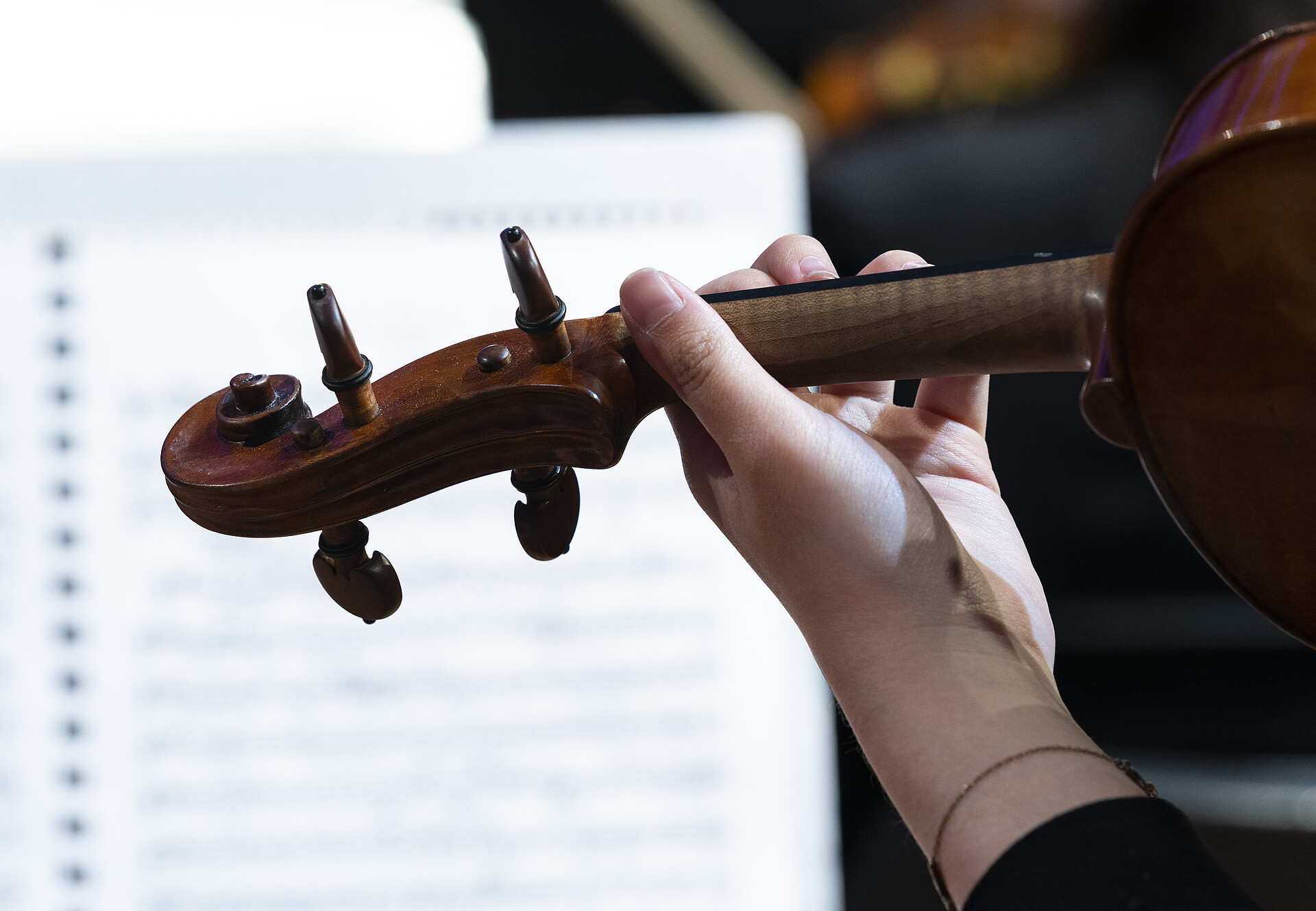 16.05.2022, 2022, Berlin, Camerata Fiestravaganza, DEU, Deutschland, Evan Christ, Jugend, Klassik, Konzert, Musik, Shaun Choo, Studenten, Studierende, UdK, Universitäte der Künste, classic, classical music, großer Konzertsaal, music, youth