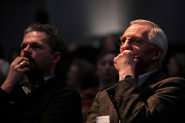 Daniel Nartschick und Professor Otto unter den Zuhörern