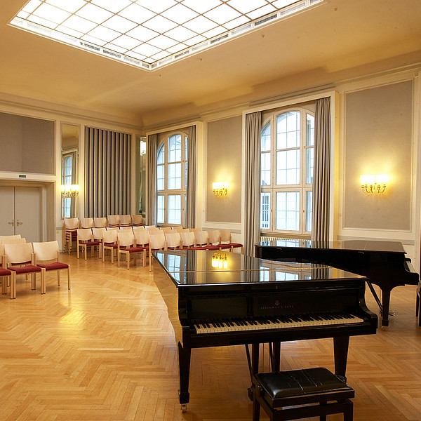 Fasanenstr_gebaeude_kammersaal_mh__1_bearbeitet
