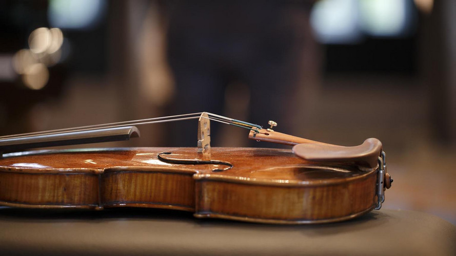 Eine Violine.