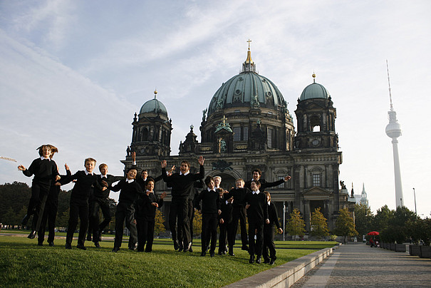 Staats- und Domchor vor dem Berliner Dom