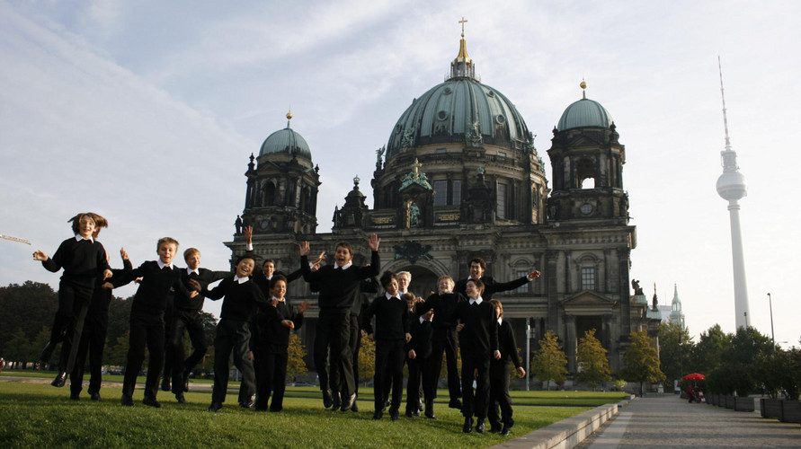 Staats- und Domchor vor dem Berliner Dom